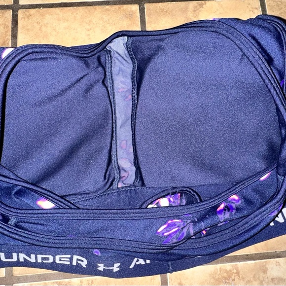 UNDER ARMOUR NAVY SPORTS BRA. NWT. WOMENS 2X - Picture 8 of 8